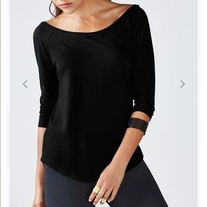 Fabletics Palisades long sleeve tee (black)